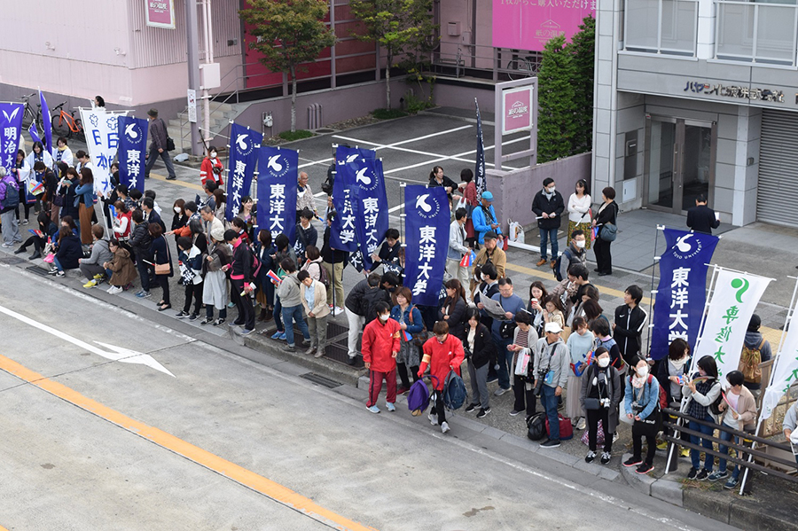 愛知支部の全日本大学駅伝対抗選手権大会応援の様子